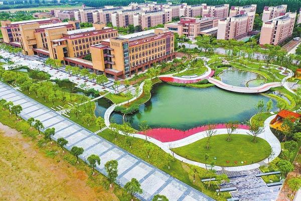 上海电机学院临港校区变身美丽海绵校园