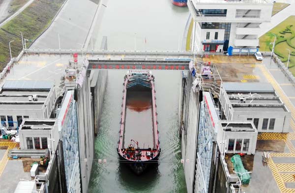 大藤峡船闸完成检修恢复通航 广西西江干线全线