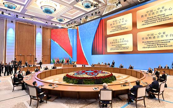 习近平出席第二届中国—
