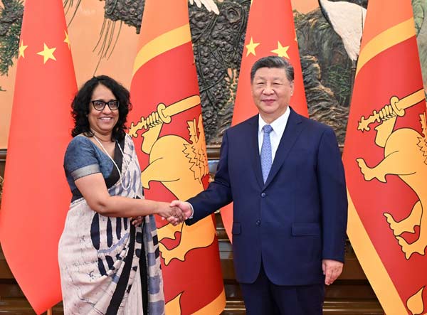习近平会见斯里兰卡总理
