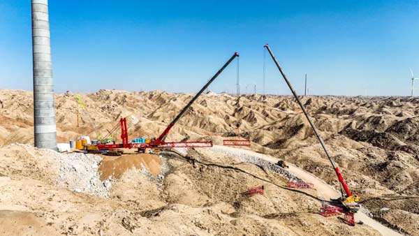 擎天巨臂舞长空,众力协同开新篇