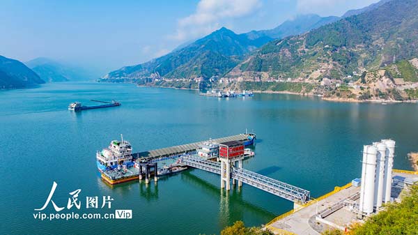 湖北秭归:航运能源转型