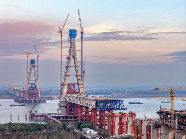 安徽池州长江公铁大桥二标段主体工程已完成8