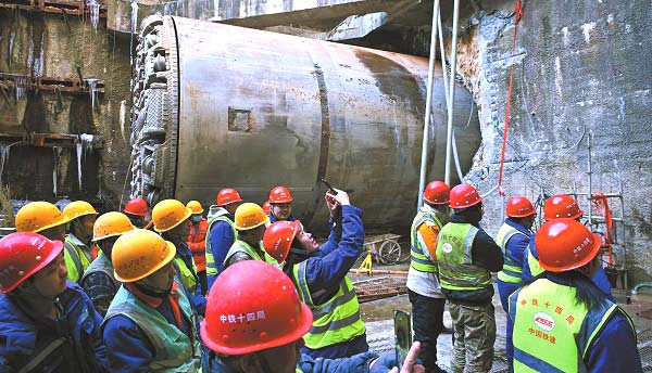 地铁盾构施工 双线“零沉降”贯