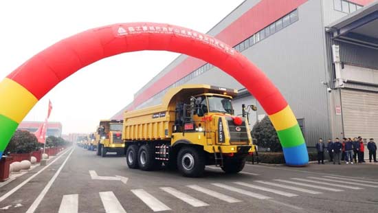 成套出海拓新局！临工重机首批数十台矿山装备