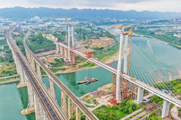 成渝中线高铁全线桥梁全部合龙