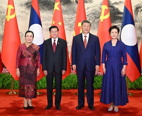 习近平同老挝人民革命党