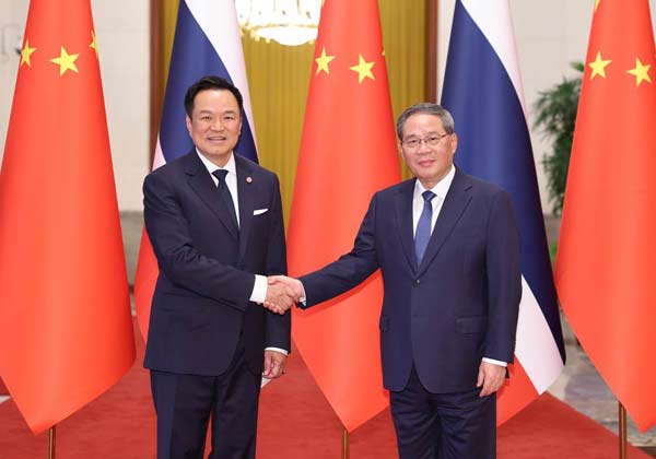 李强同泰国总理阿努廷会