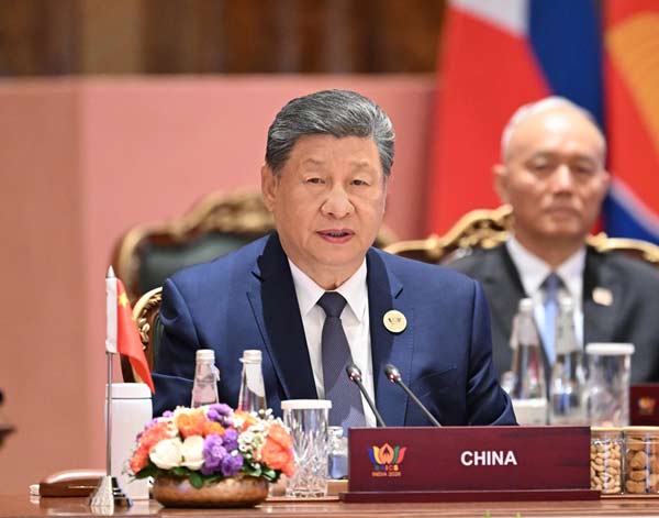 习近平出席金砖国家领导